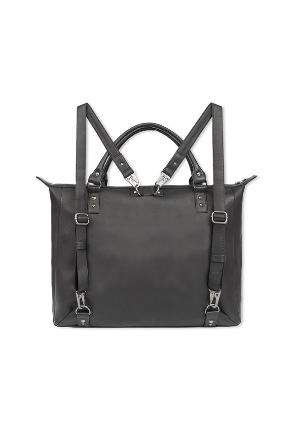 MESSENGER BAG IN BLACK