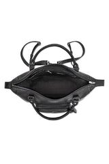 MESSENGER BAG IN BLACK