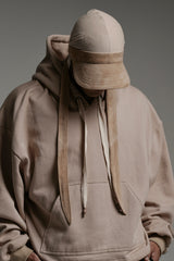 SUEDE TIE CAP IN TAN
