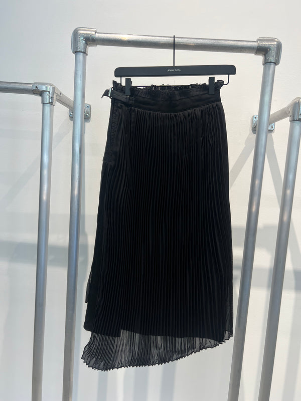 Making The Cut black pleated skirt women’s xs