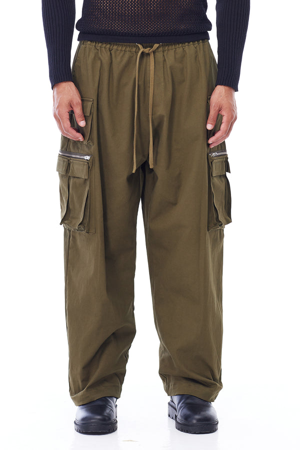 CARGO BOXER PANTS IN ARMY GREEN