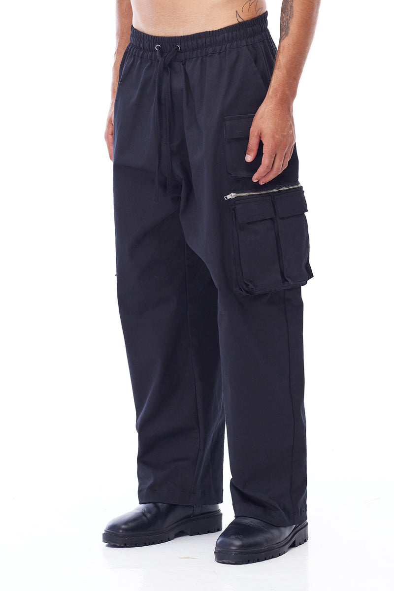 CARGO BOXER PANTS IN BLACK