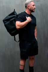 JONNY COTA accessories OS MESSENGER BAG IN BLACK