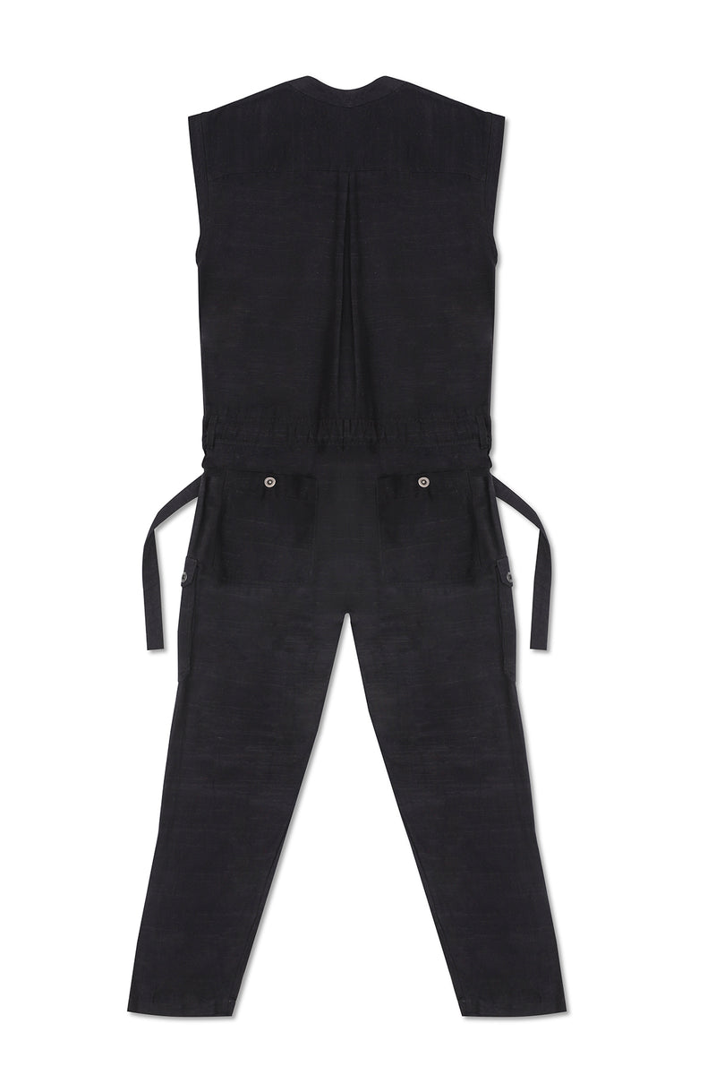 SLEEVELESS LINEN JUMPSUIT IN BLACK – JONNY COTA