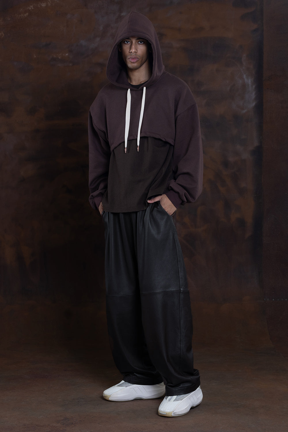OVERSIZE LEATHER PANTS IN BLACK LEATHER – JONNY COTA