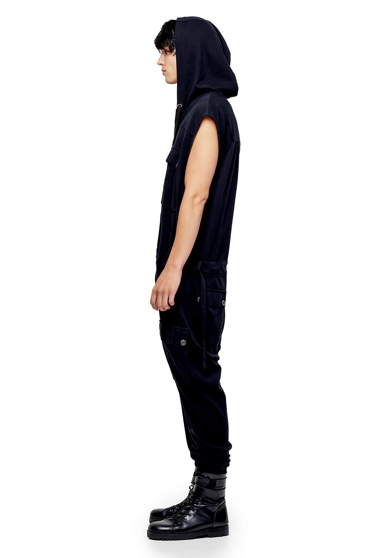 SLEEVELESS HOODIE JUMPSUIT IN BLACK – JONNY COTA