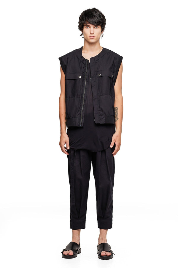 JONNY COTA SLEEVELESS JACKET IN BLACK