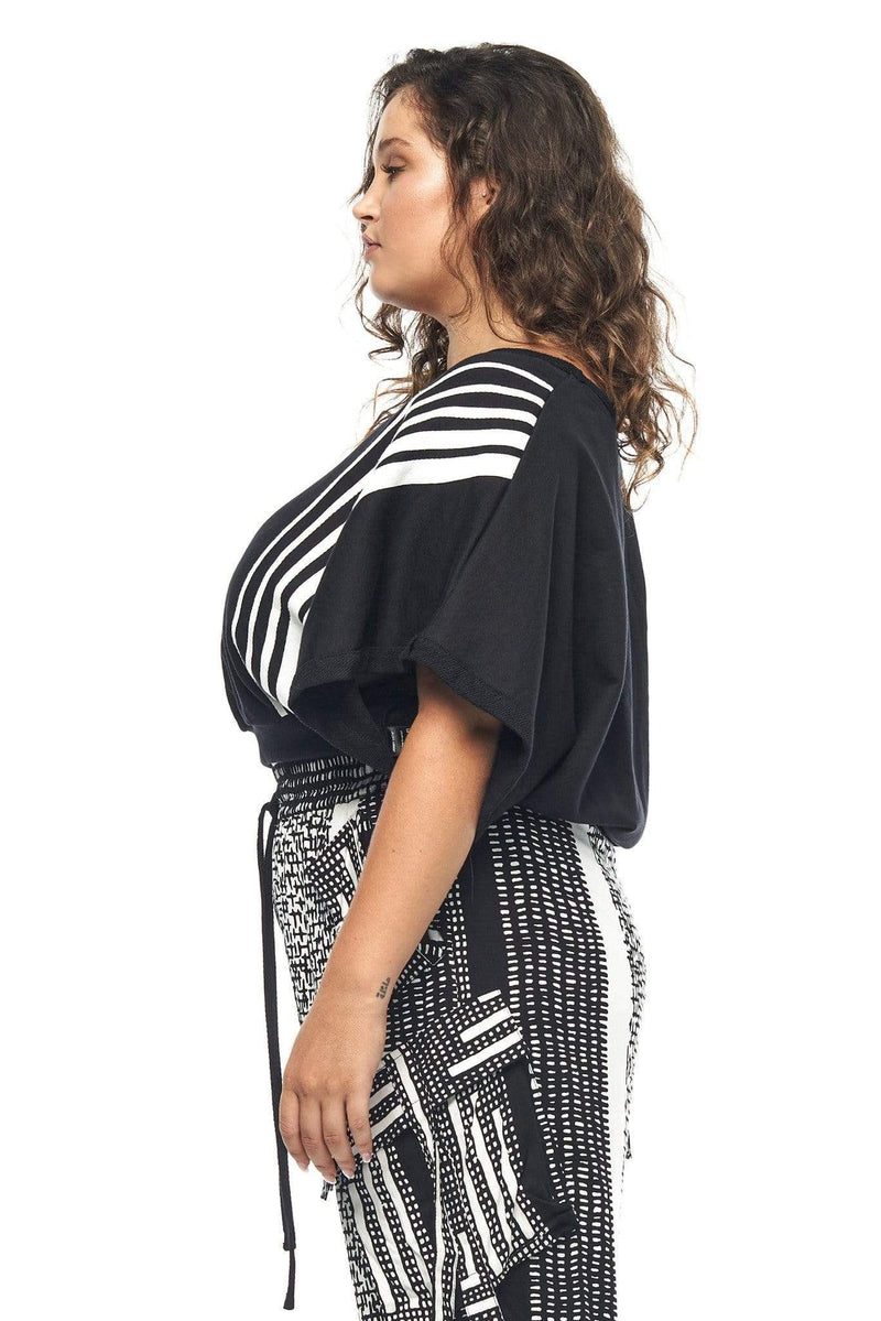 JONNY COTA WOMENS TOPS ATHLETIC CROP TOP IN BLACK
